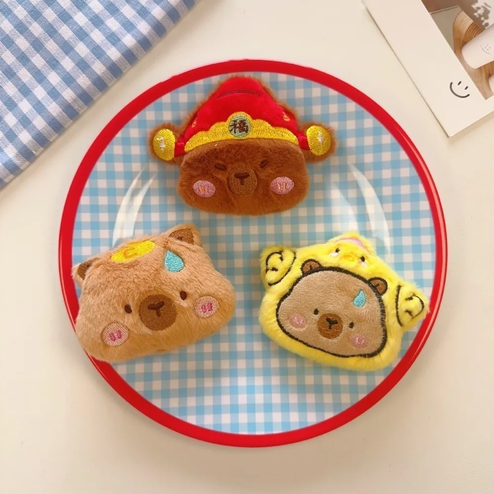 

Fashion Capybara Brooch Fashion Animals Cherry Clothes Badge Pins Cartoon Puppy Cute Plush Brooch