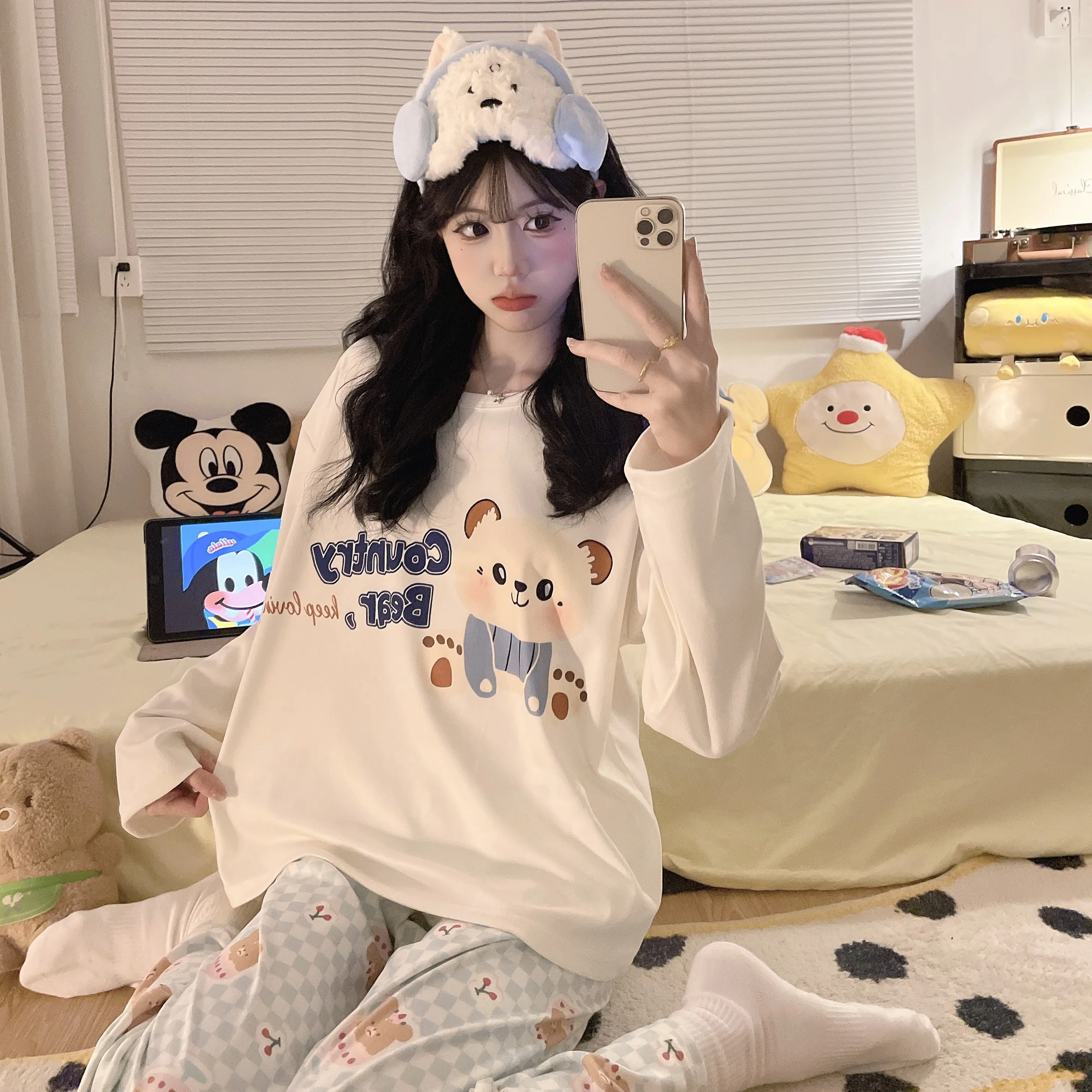 

Комплекты пижам женские, темно-синие, весенние, из бархата, с вышивкой, для сна и дома, на пуговицах, с круглым вырезом, без рукавов