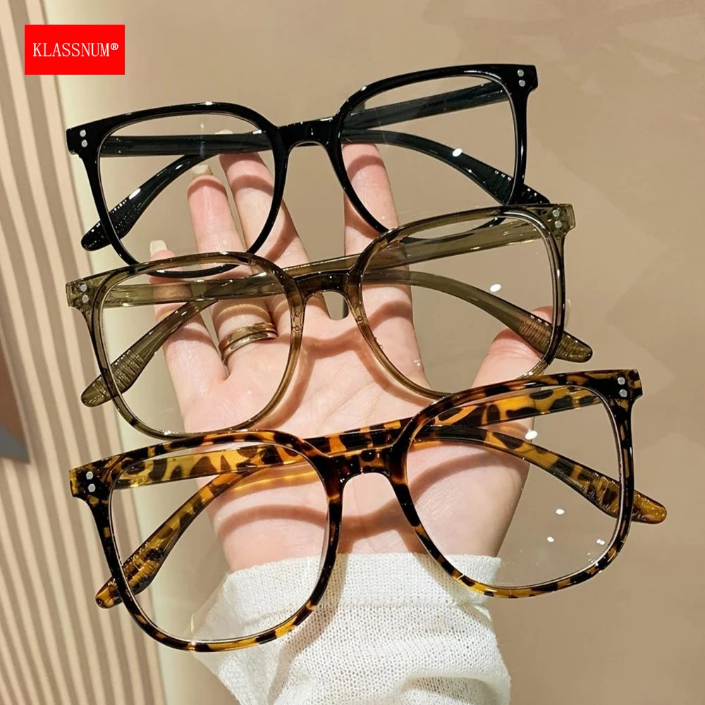 KLASSNUM Anti Blue Light Decorative Glasses for Women Transparent Large Square Frame Computer Flat Light Fashion Eyepieces 2026