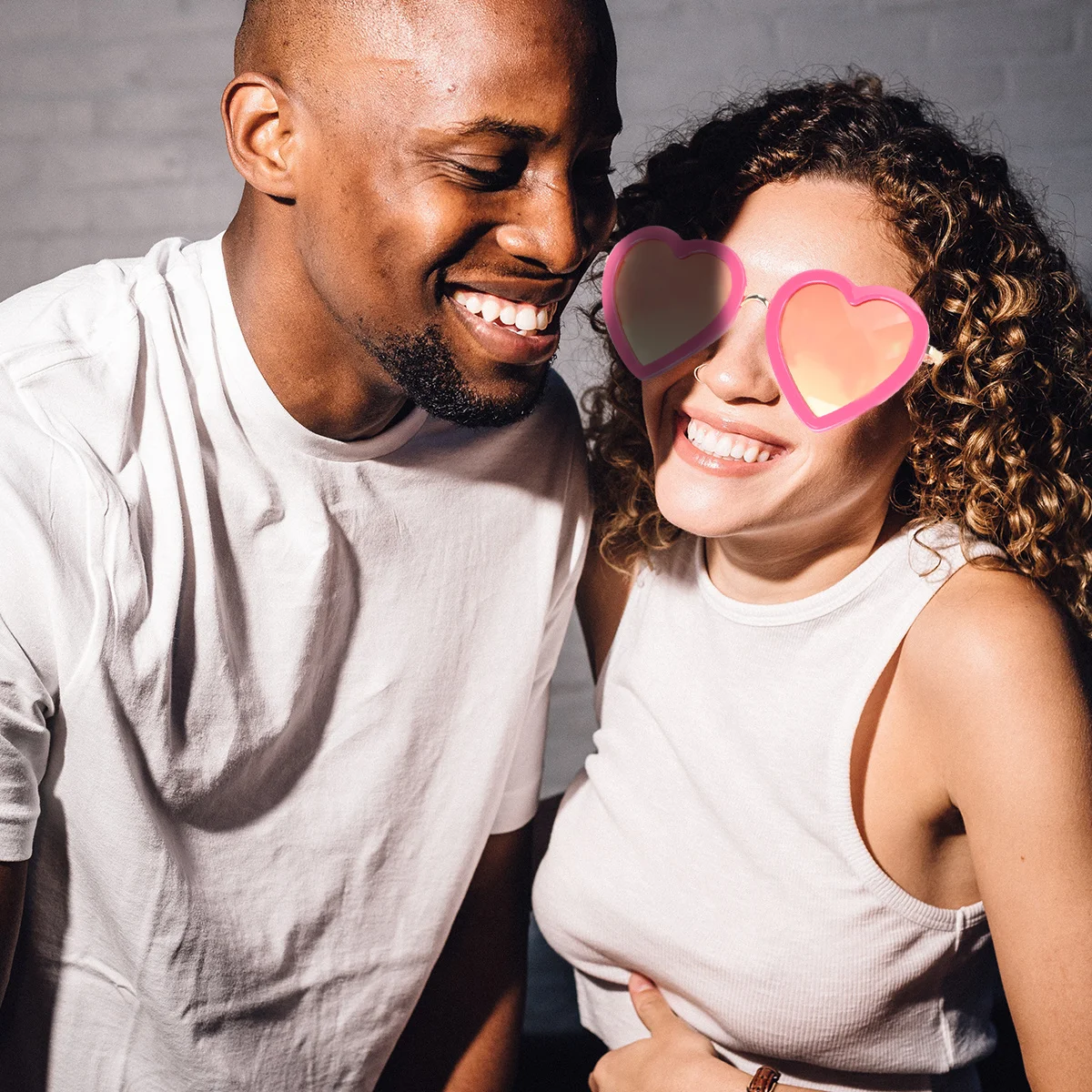 Gafas de sol en forma de corazón, color rojo rosa, ligeras y duraderas, a la moda, para fiesta del Día de San Valentín, disfraz de escenario actuación