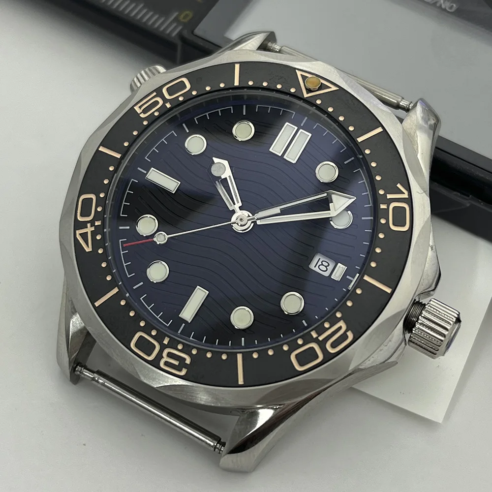 Miyota 8215 Automatic Mechanical Men's Watch Black Dial - No Strap Included Suitable for 20MM Wide 1612 Movement