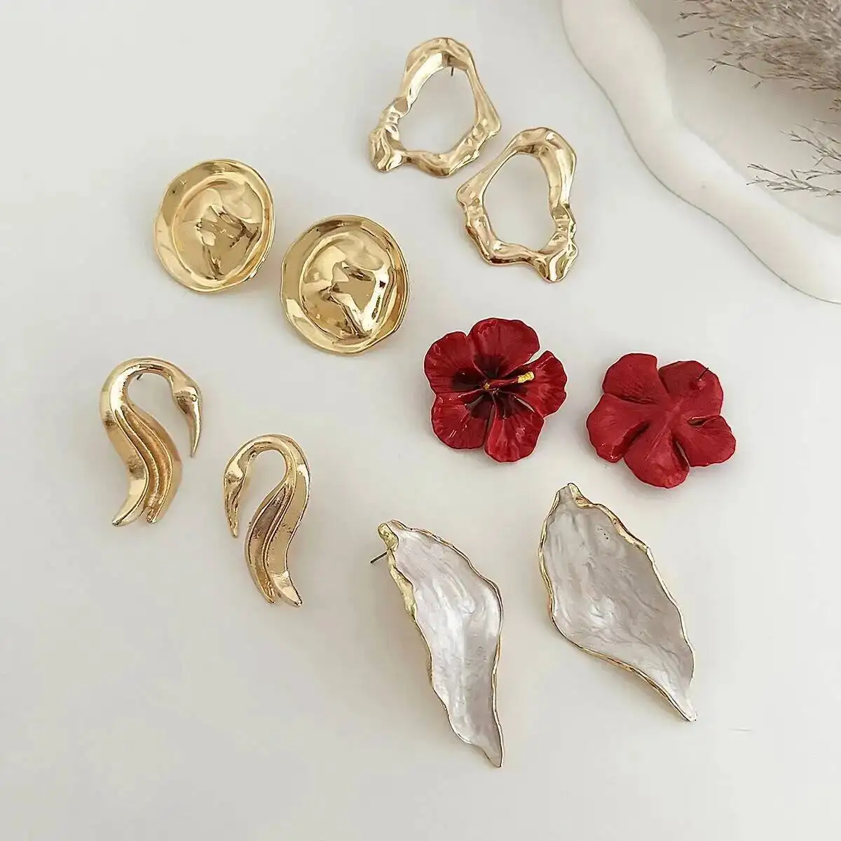 KunJoe 5 أنماط أنيقة سوان ليف قرط صغير زهري للنساء خمر الهندسة غير النظامية أقراط بوهيميا مجوهرات اكسسوارات