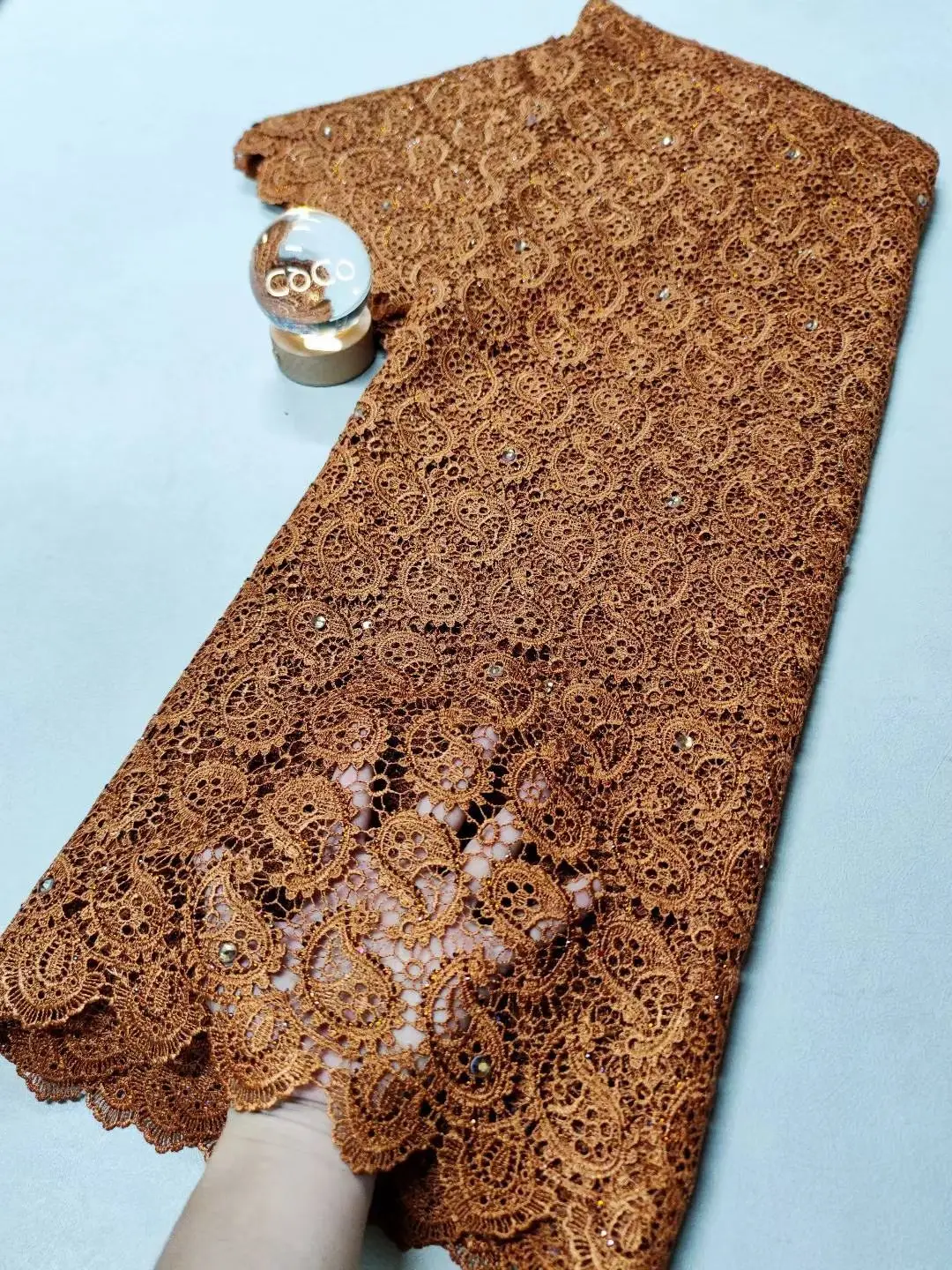 Tecido de renda africano azul 2025 de alta qualidade 5 jardas tecido de renda uipure com pedras tecido de renda nigeriano para vestido de casamento H43-1