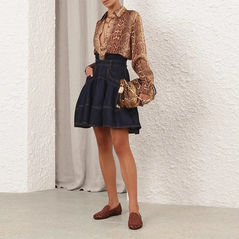 

Новинка 2025, джинсовая серия, темно-синяя женская блузка с рукавами 3/4, воротник-стойка, комплект из высококачественной блузки и мини-юбки