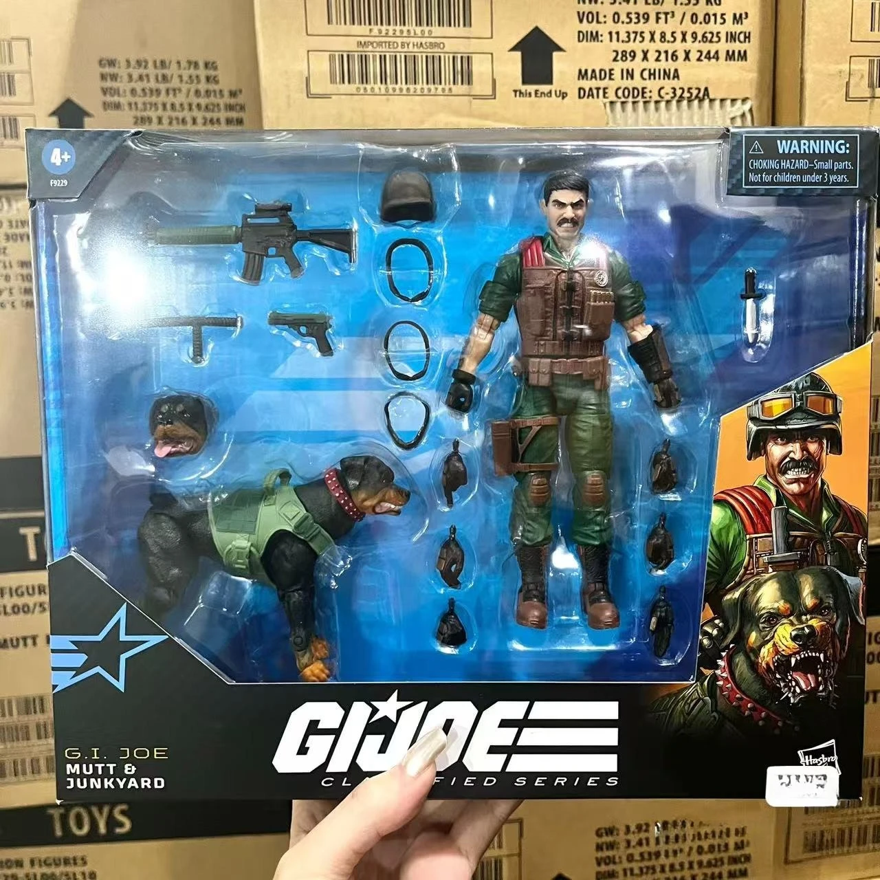 

Hasbro Gijoe Special Forces Matt and Military Dogs Garbage Site 6 Inches To Move