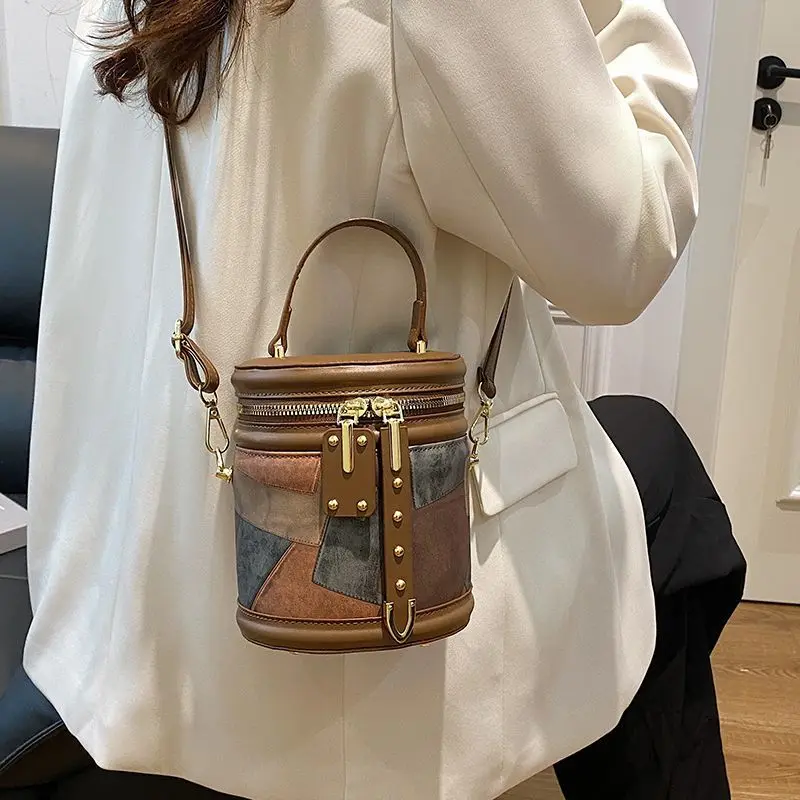 

Мини-сумка-ведро, женская новая осенняя легкая цилиндрическая сумка, роскошная ниша в стиле ретро, индивидуальная сумка-мессенджер Advanced Sense, высокая цена