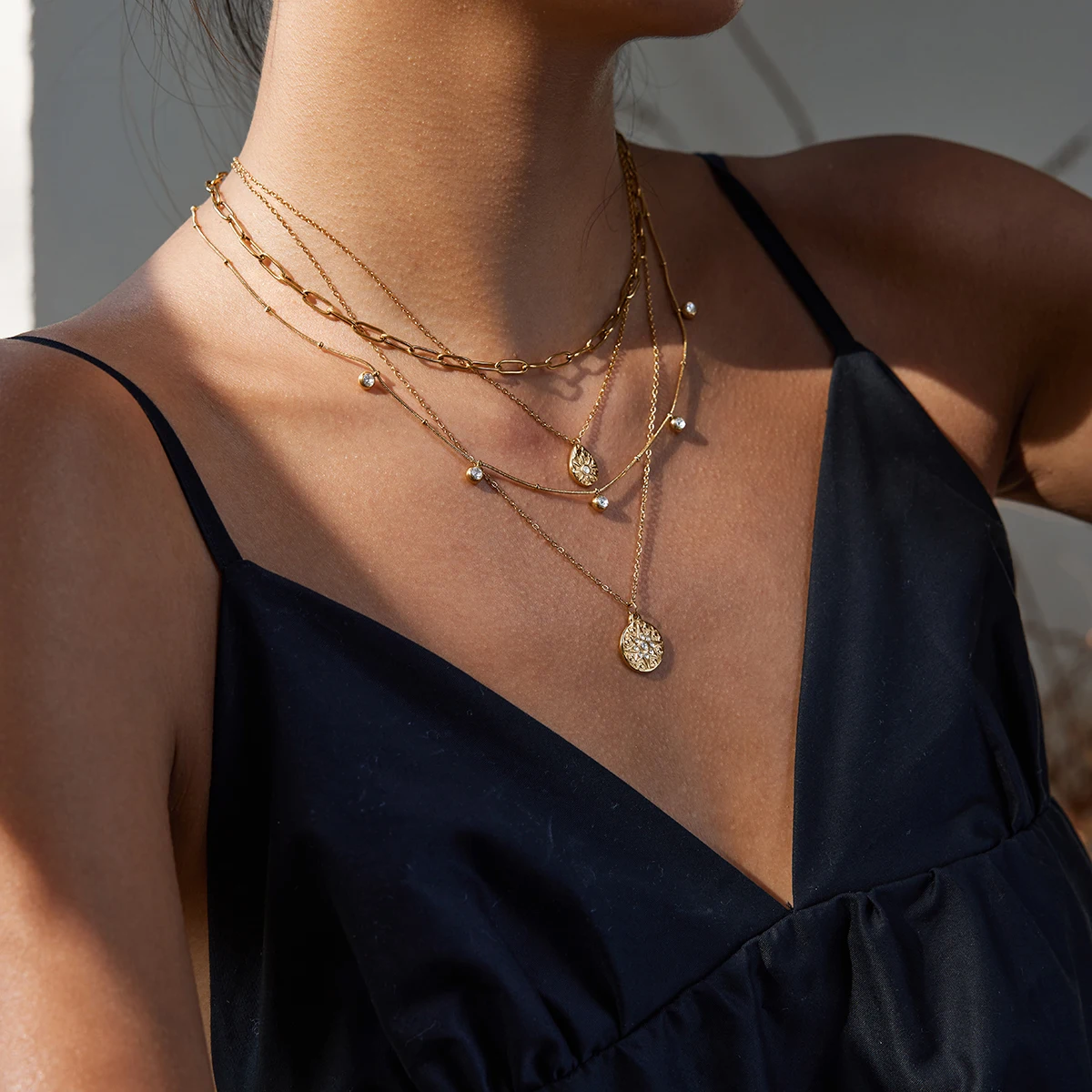 Yori Stainless Steel Sunflower Pattern Teardrop Pendant Necklace 18K Gold PVD Plated Stain Less Metal Fashion Jewelry Gift