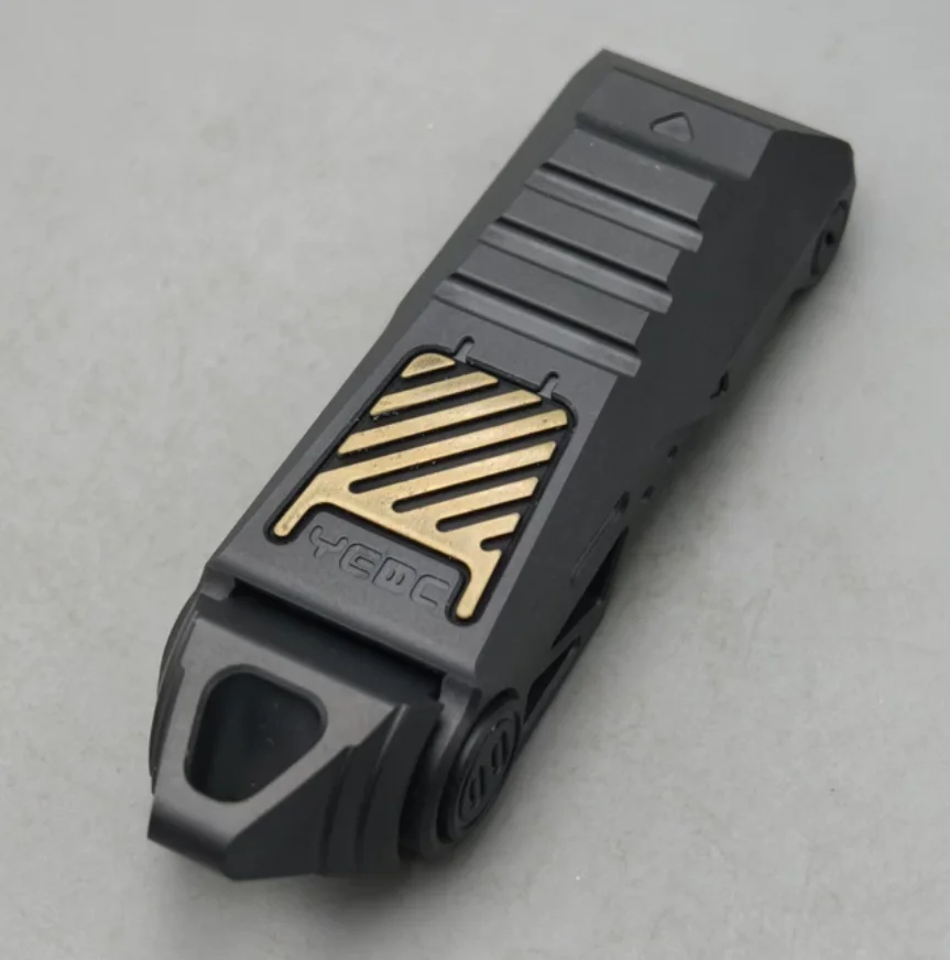 

Used EDC Yedc Zirconium Sandblasting Razor Magnetic Edition fidget slider decompression toy