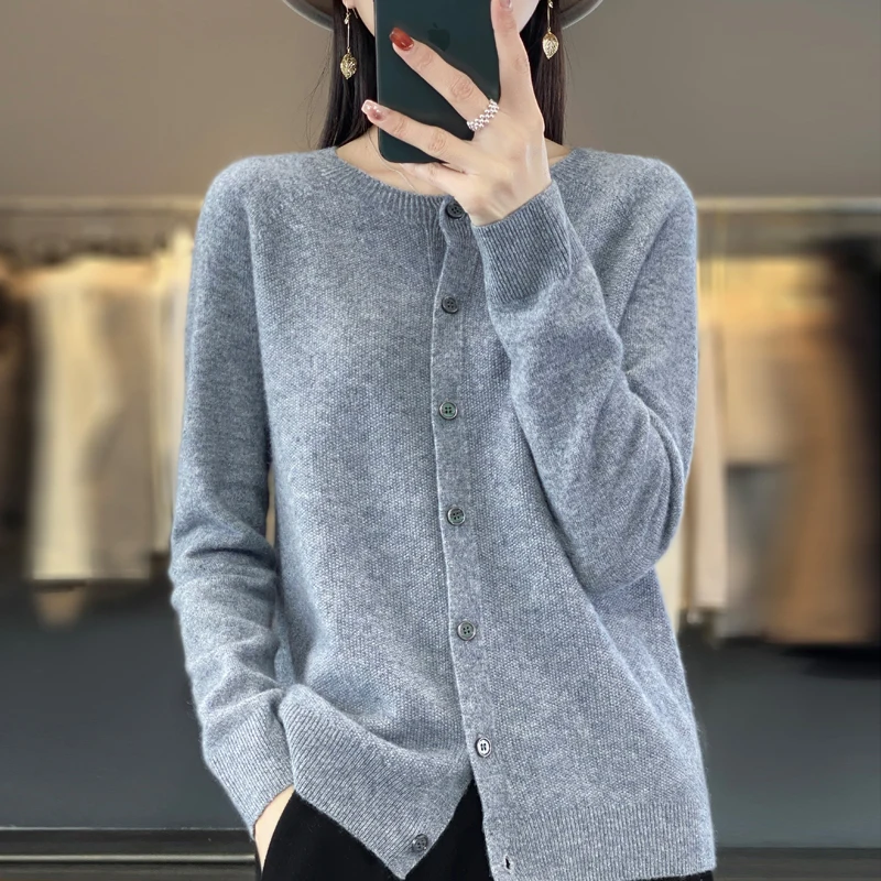 Autumn and winter 100% merino wool long sleeve knitted cashmere sweater ladies knitted O-neck cardigan loose solid color coat