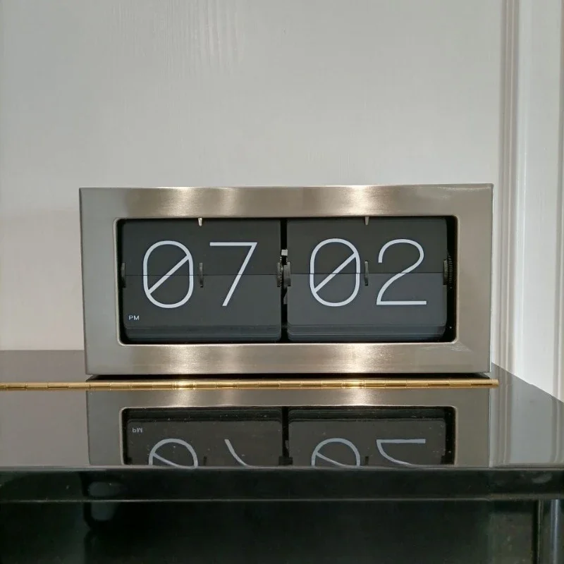 Automatic Page Turning Clock Vintage Mechanical Desk Clock for Home Office Decor, Simple Large Wall Clock