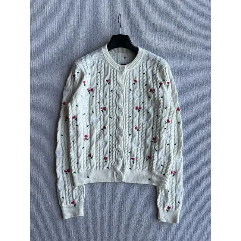 

2026 Early Spring New Rose Embroidered Knitted Cardigan Twist Cashmere Sweater