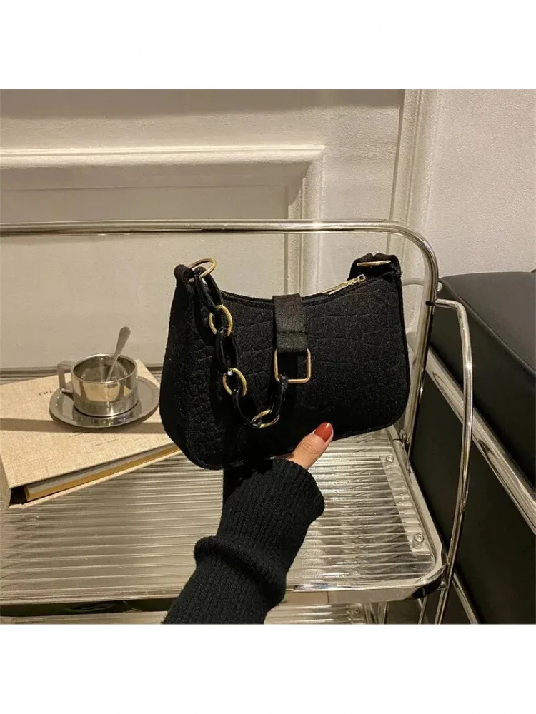 Luksusowa torebka damska z filcu, model na ramię, nowość w modzie, mała kwadratowa torebka pod pachę, luksusowy design. — zdjęcie 2
