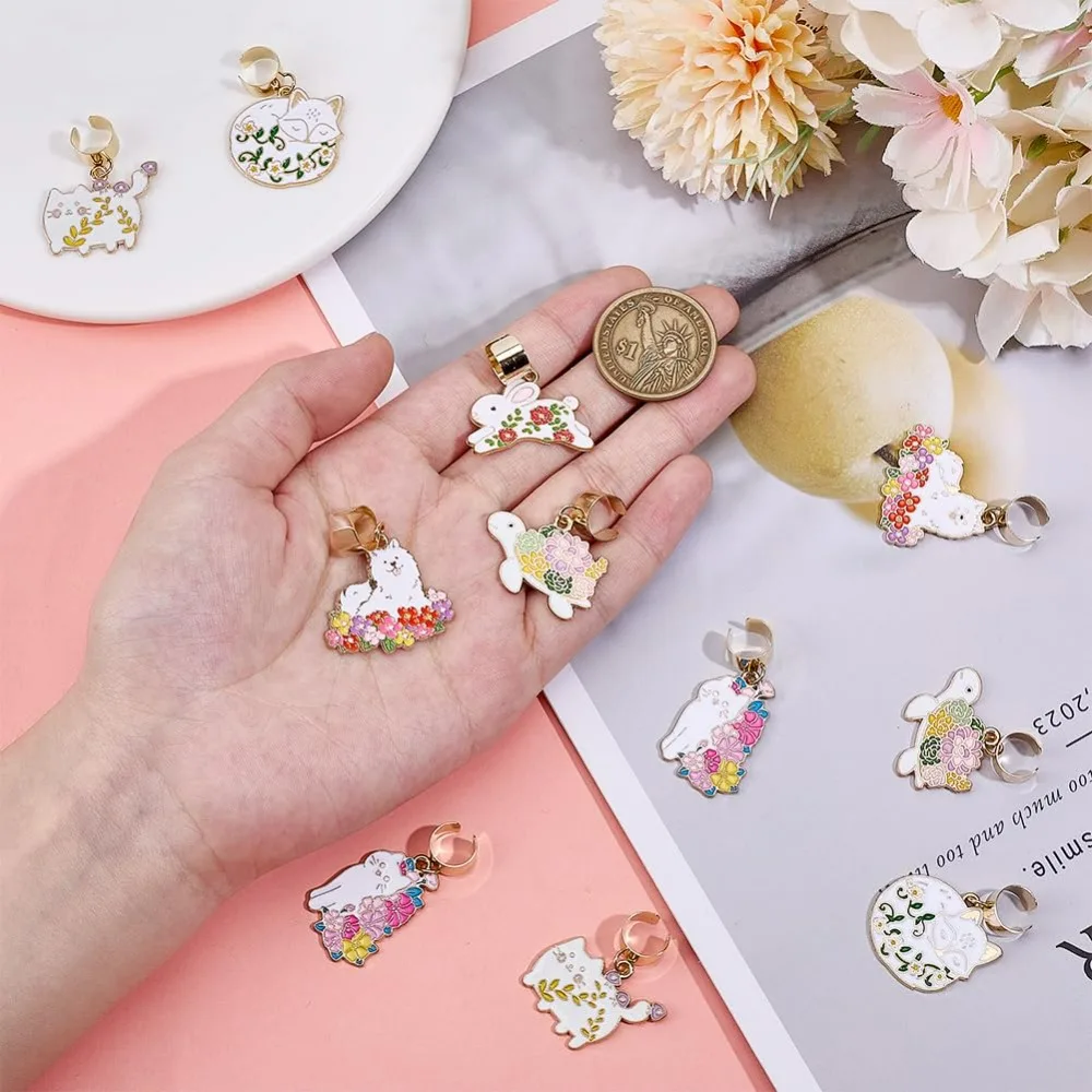 12 Uds. 6 estilos dijes de estetoscopio tema Animal aleación esmalte estetoscopio colgante decoraciones estetoscopio etiqueta de nombre de identificación con hallazgos