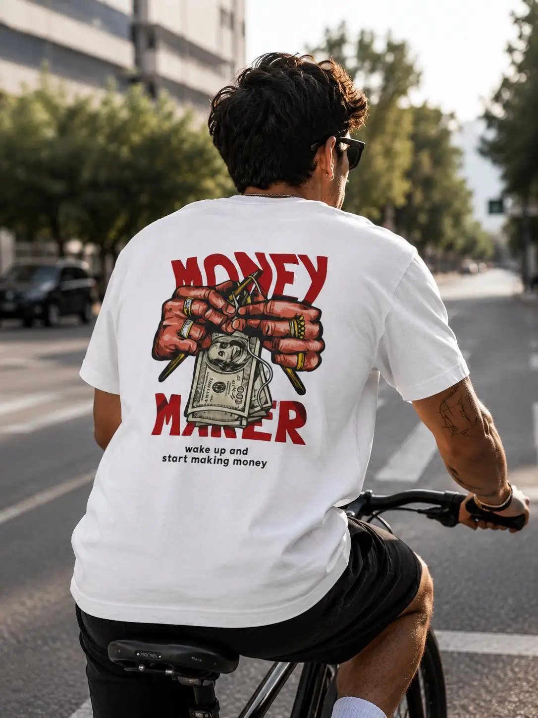 Money Maker Graphic T-Shirt Hustle Streetwear Tee Entrepreneurial Apparel High-Quality T-Shirt Fashion Trend Y2K Retro Style