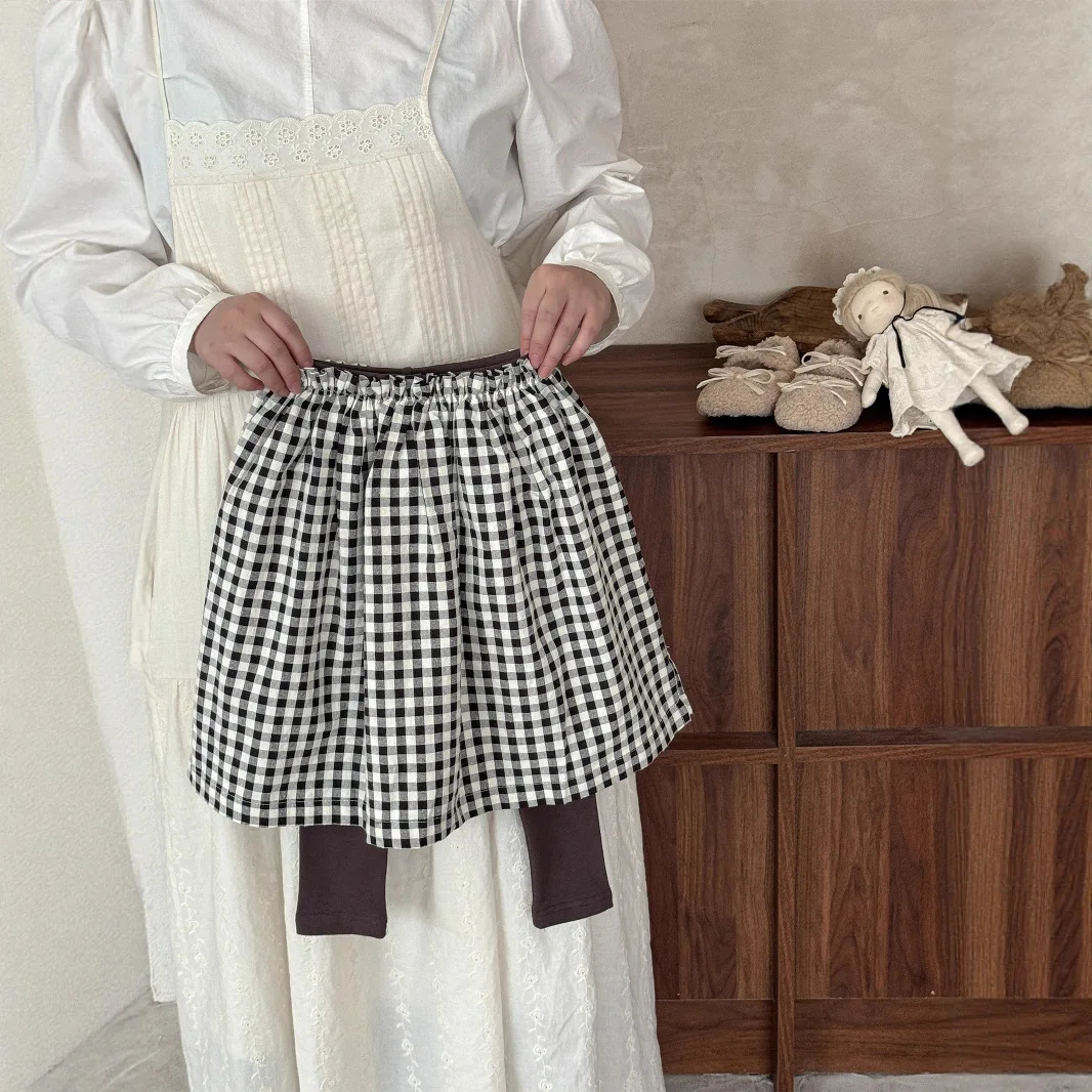 

2025 Autumn New Girls Korean Skirts and Pants Bottoms Versatile Checkered Forest Style Integrated Half Skirt and Bottoms