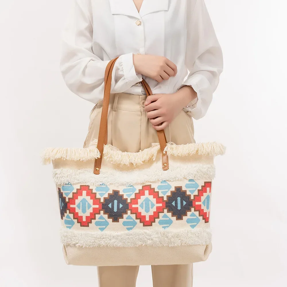 

Bohemian Tassel Handbag, Ethnic Canvas Tote Bag for Women, Large Capacity Beach Vacation Shoulder Bag with Flowing Fringe