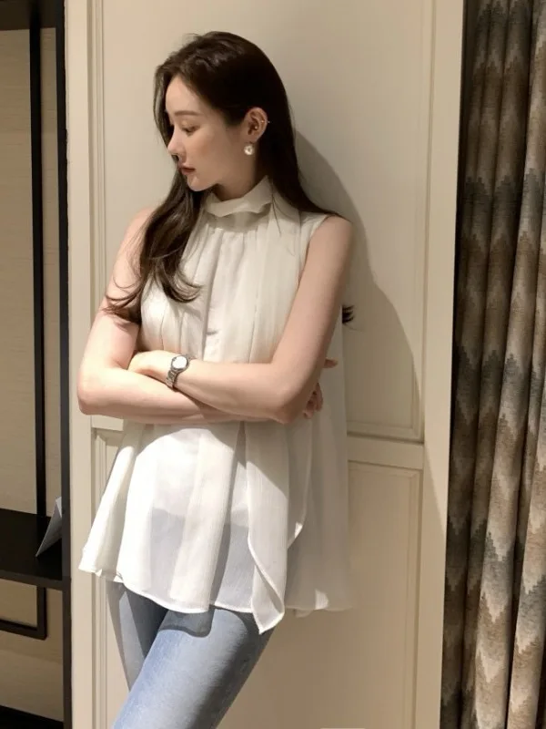 2026 New Elegant Sleeveless Women's Vest Summer Korean Style Loose Belted Neck Hanging Pleated Fashion Commute Thickened Poly