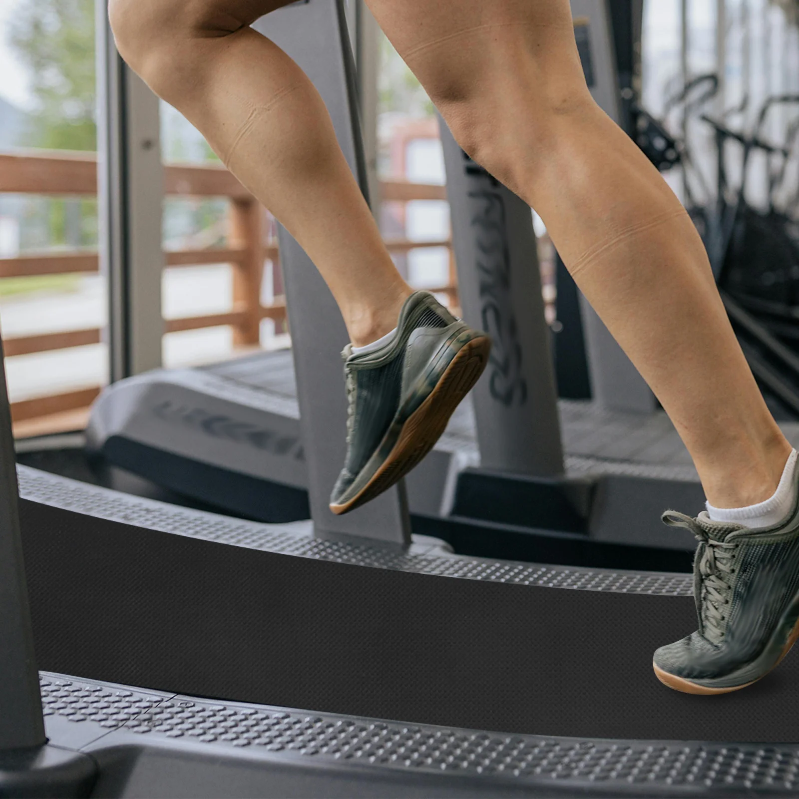 جهاز سير ممتص للصدمات، معدات تمارين شديدة التحمل، حصيرة أرضية كبيرة لصالة الألعاب الرياضية للمنزل، آلة اللياقة البدنية واليوجا #1