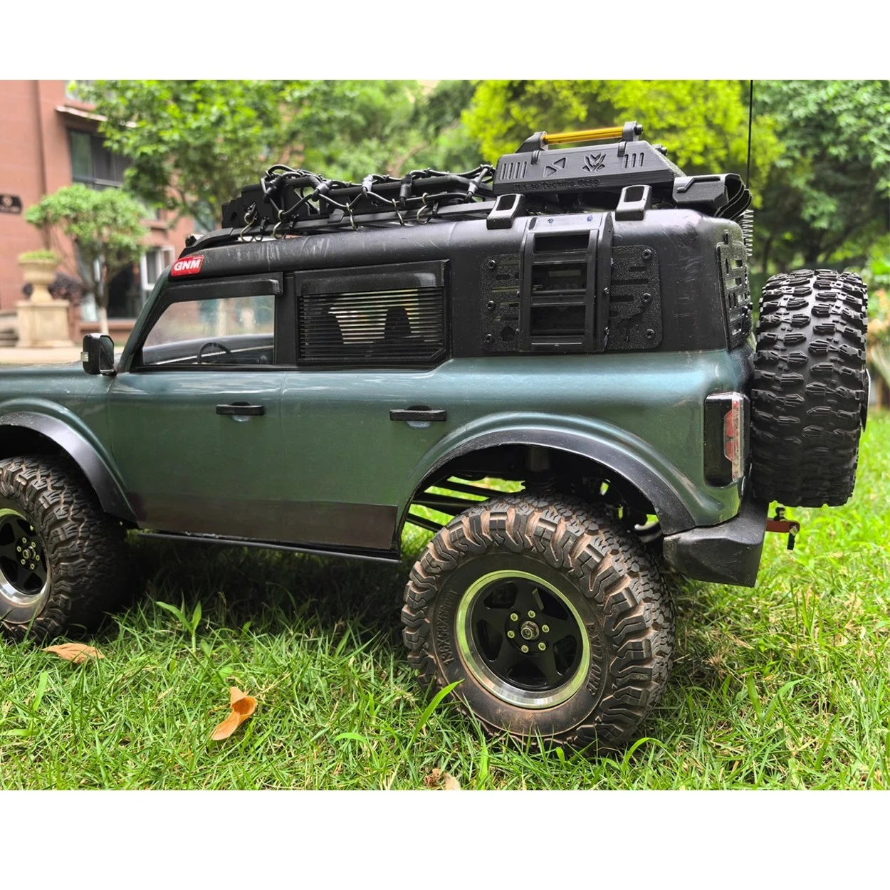 Parti decorative per auto telecomandate per armature per finestre adatte per accessori per la modifica dell'aspetto di auto RC 1/8 YK4083