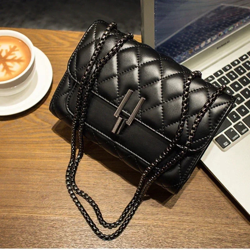 Women's bag: new chain shoulder bag, Korean version, fashionable personality, rhombic cross-body small square bag handbags purse