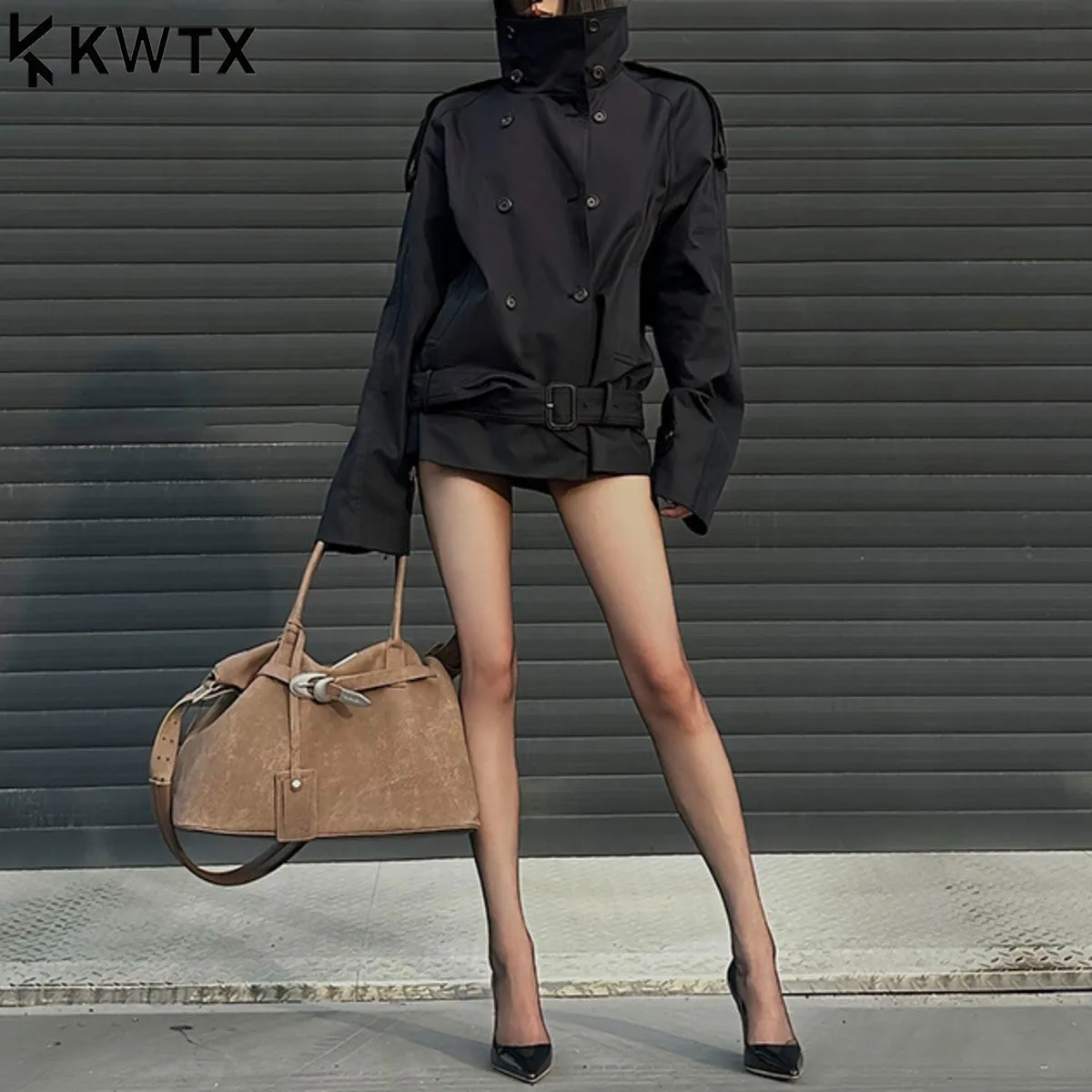 

KWTX 2025 Новое поступление, женский короткий плащ AW25, двубортный воротник-стойка с поясом, винтажная элегантная повседневная роскошная верхняя одежда