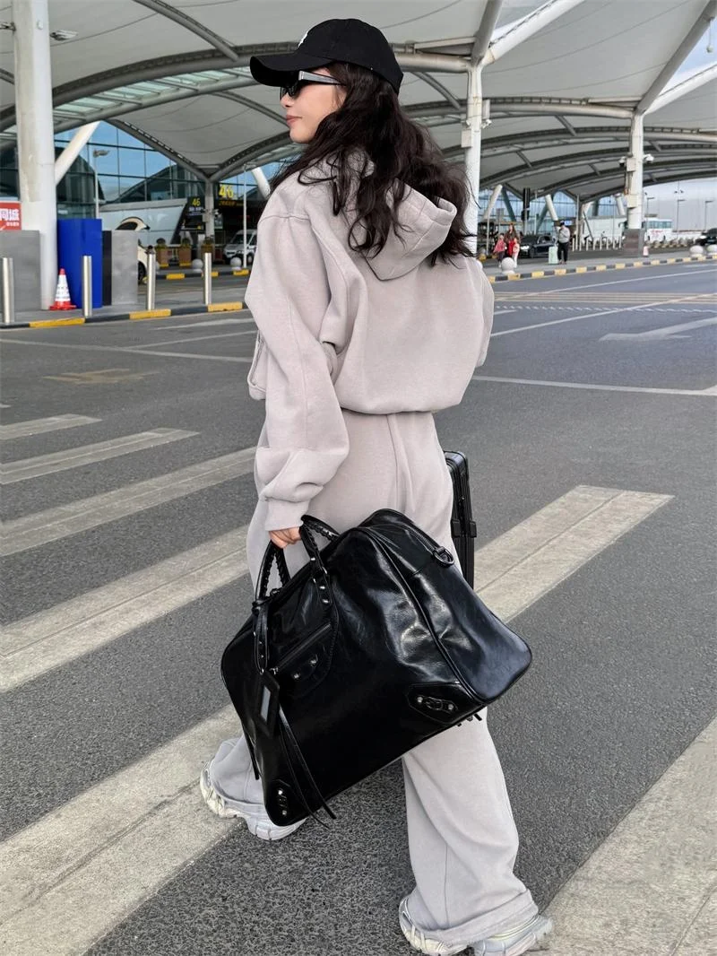 sac-de-voyage-moto-en-cuir-souple-style-punk-avec-rivets-bagage-de-fitness-portable-tendance-mode-pliable-en-pu-pour-jeunes