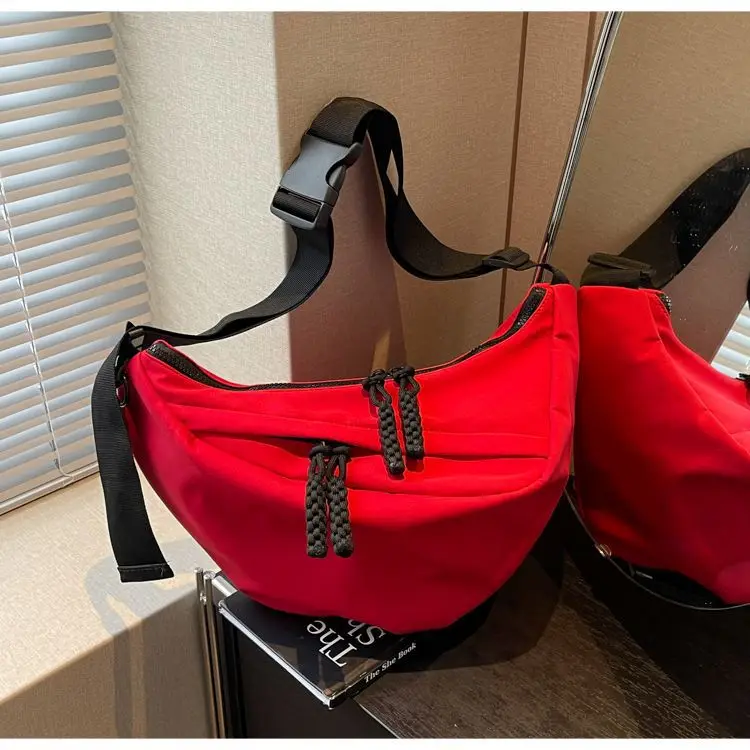 

Unisex Dumpling Bag High-end Fashion Cute Crossbody Bag Large-capacity Casual Backpack