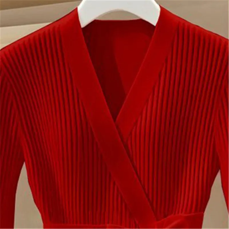 

Autumn New Fashion V-Neck Solid Color Knitted Cardigan Women Bow Bind Short Knitwear Sweater Long Sleeves Female Clothes T1511