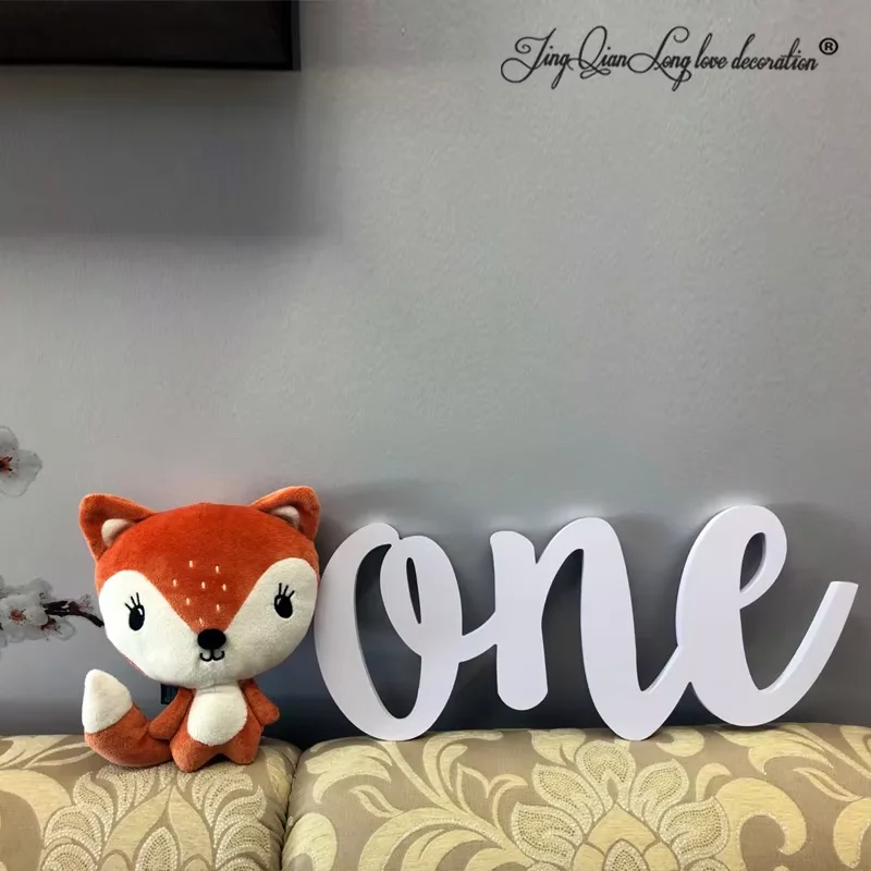 Custom made One Sign Photo Prop for Babies First Birthday Photo Shoot Wooden Number Sign  Photographer  Number Sign