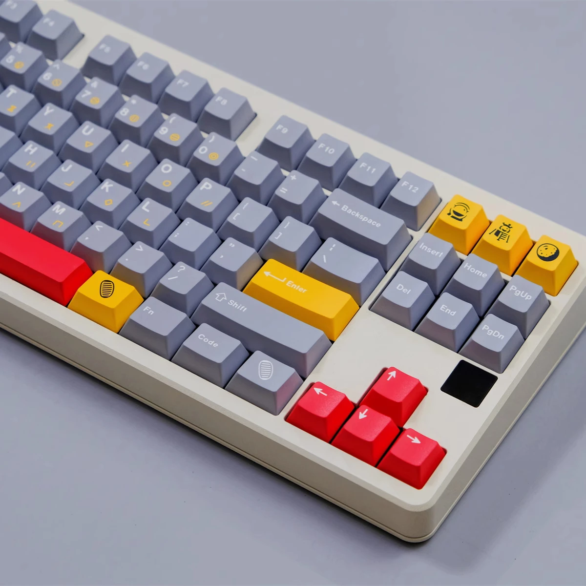 

Moon Keycap PBT Original Height, Sublimation, Mechanical Keyboard Cap Wooting Drunk Deer, Rain 75