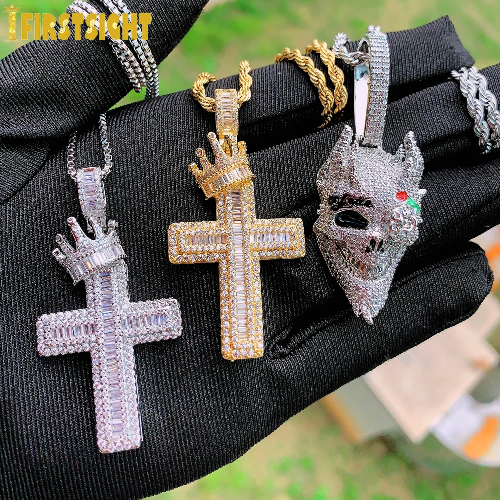 New Hip Hop Rock Crown Cross Pendant Necklace CZ Stone Paved Bling Iced Out Cross Necklaces For Men Men Rapper Jewelry Punk