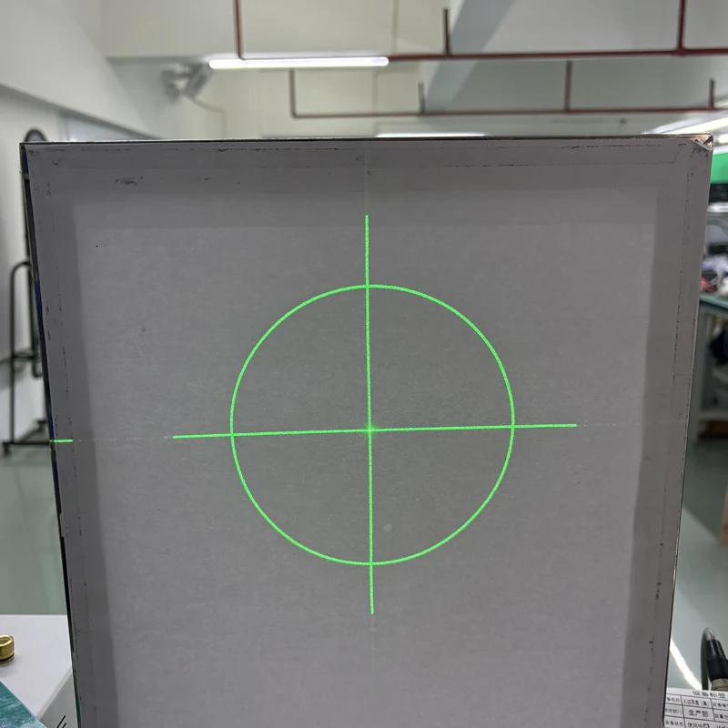 

Лазерный модуль DOE Cross Circle с регулируемым фокусом D18x65mm, 505нм, 520нм, зеленый, 10мВт, 20мВт, 30мВт (в комплекте со стандартным кронштейном)