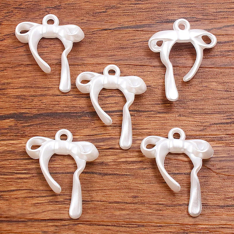 30/50/100g Acryl-Anhänger in verschiedenen Stilen, Schleifen-Imitationsperlen, Schleifenanhänger für DIY-Ohrringe, Armbänder, Halsketten, Schmuckherstellung – Detail 4
