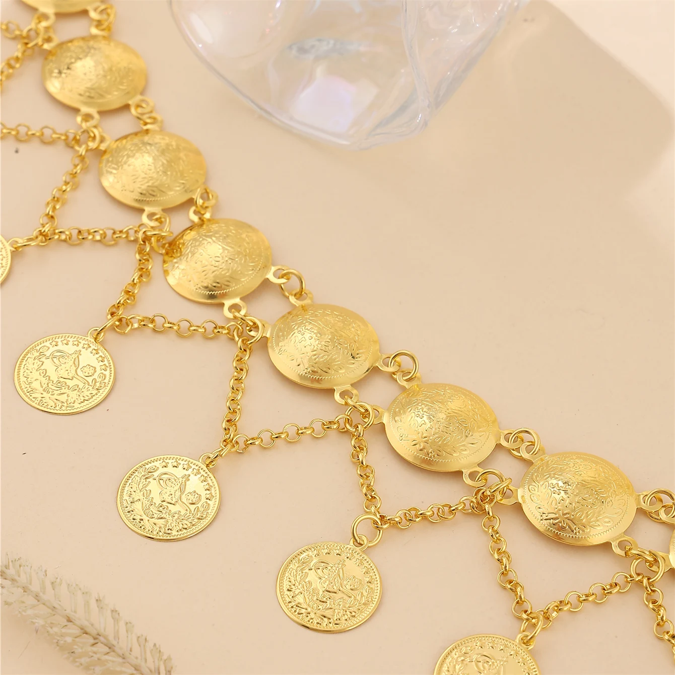 سلسلة خصر مصنوعة من خليط معدني للسيدات في المملكة العربية السعودية، تصميم رائع بشراشيب، مقاس قابل للتعديل مثالي لحفلات الزفاف والمهرجانات.