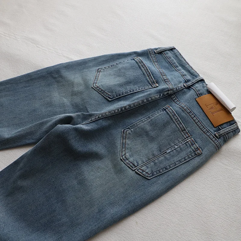 Pantaloni a sigaretta in denim di piccole dimensioni versatili a vita alta Pantaloni da donna a nove punti con gamba dritta che dimagriscono il pane francese Primavera Aut...