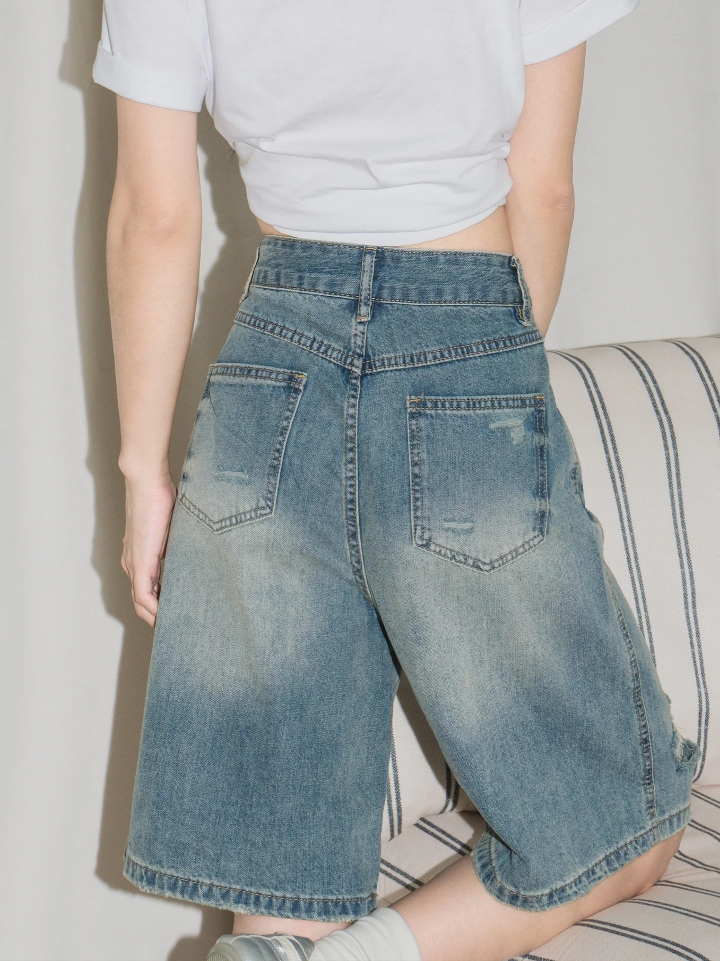 Retro Blue Denim High Waist Straight Leg Jeans Women's Summer Slimming Short Pants Casual Style American Craft Distressed