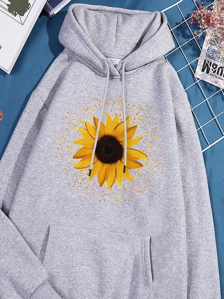 Shining Sunflowers Printed Hoodies Female Basics Comfortable Sweatshirt Leisure Vintage Sportwear Cartoon Oversized Clothing