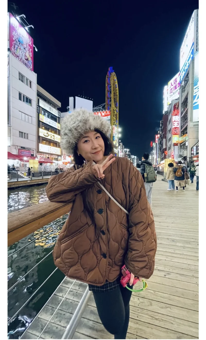 ETJ 2025 feminino outono/inverno novo Maillard marrom claro acolchoado jaqueta de diamante versão solta do casaco de pescoço redondo