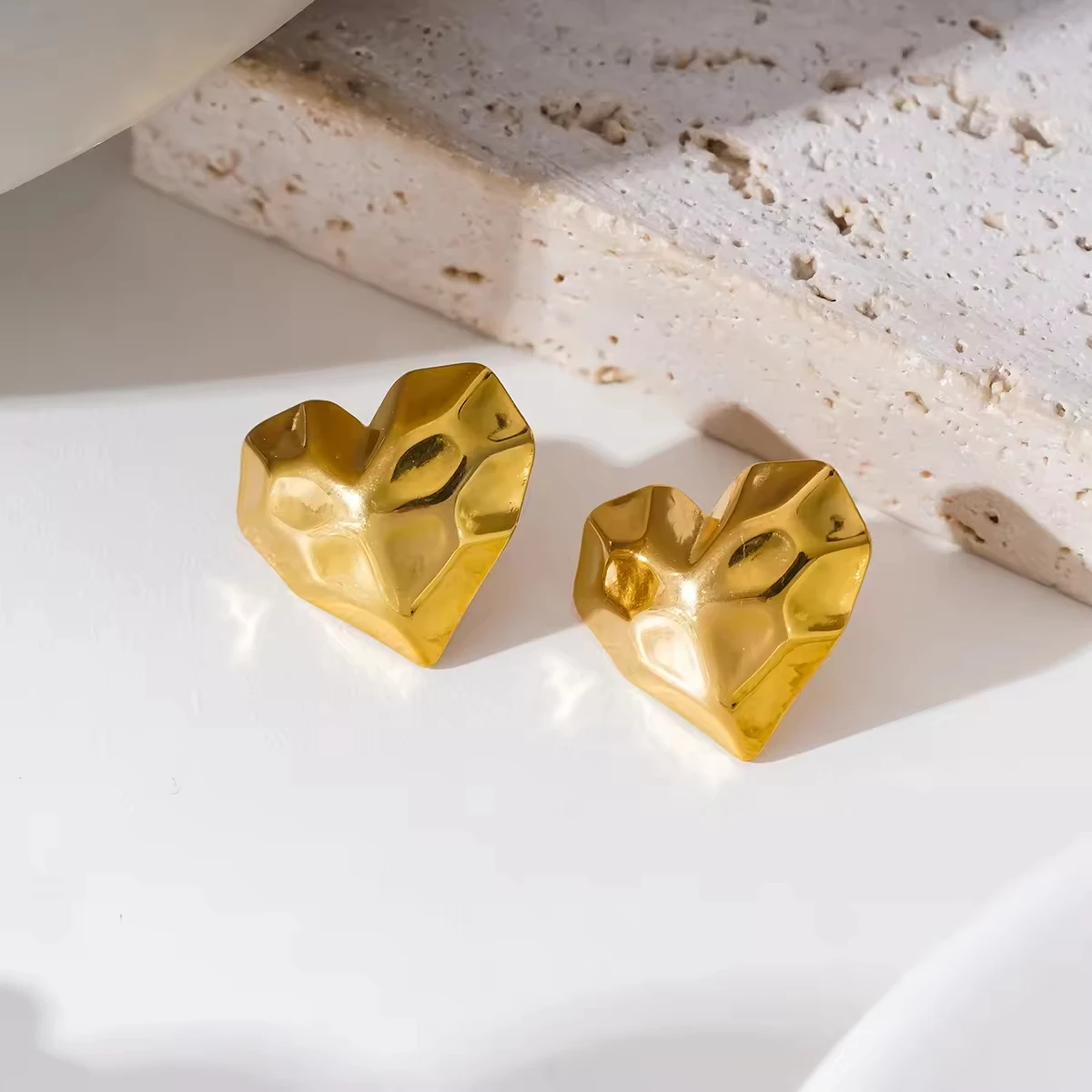 Women's Dainty Stainless Steel Hammer Love Shape Bump Lava Heart Stud Earring Waterproof Wedding Party Gift for Women