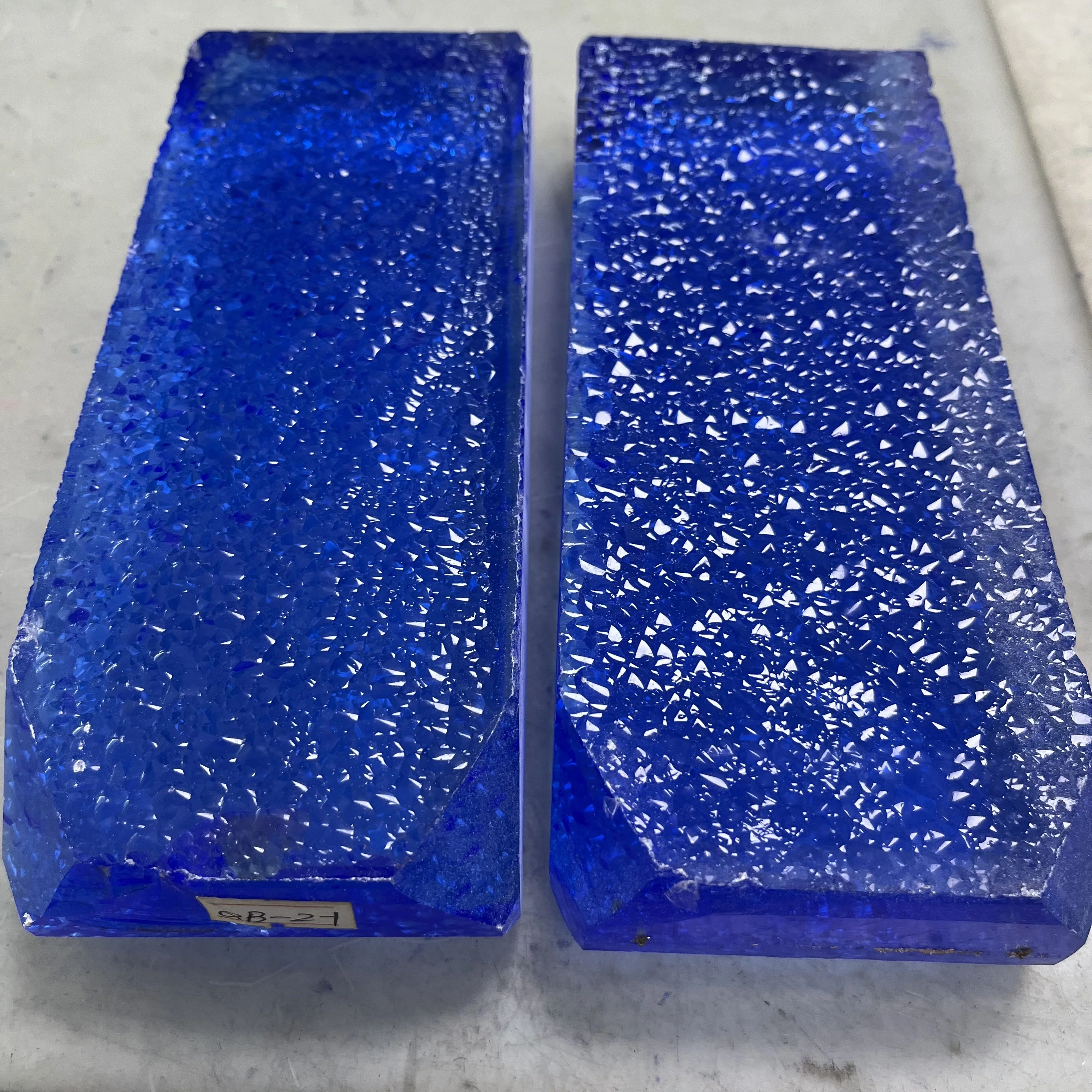 1.48Kg/1Lot Hydrothermal Quartz Dark Blue Synthetic Crystal Rough Stone Uncut Raw Material For Gemstone Making/Decoration