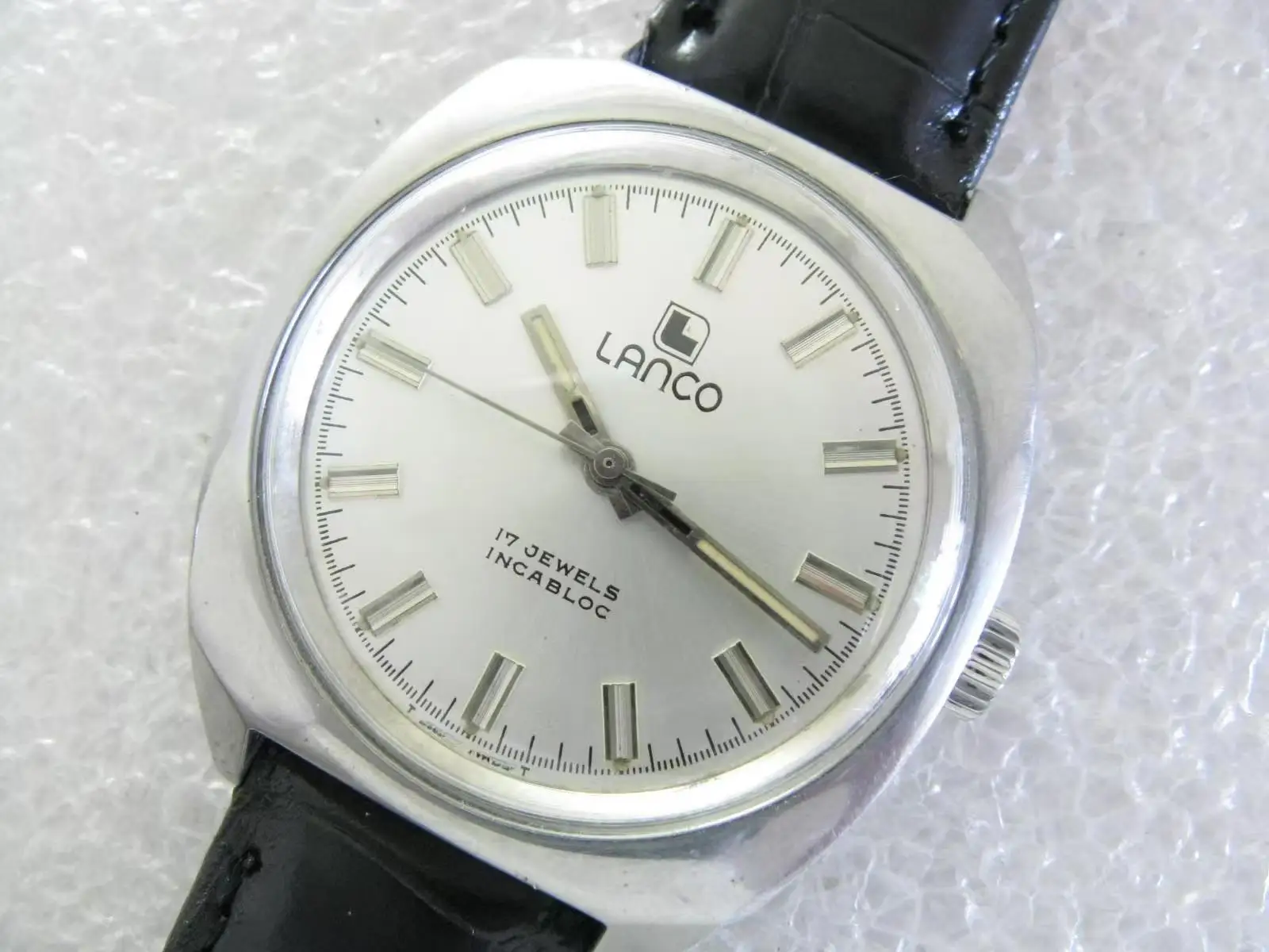 Relógio vintage Abalone Lanco incabloc com 17 joias ETA 2750