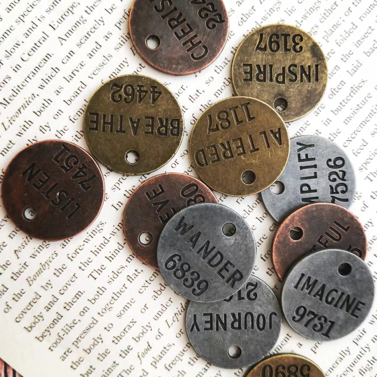 [MET012] Okrągłe metalowe akcesoria do tabletów Cyfry retro Junk Journal Scrapbook