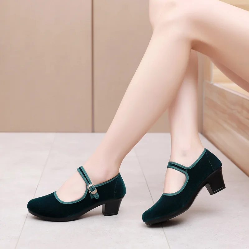 Beijing Traditional Cloth Shoes Autumn Women's Heels Square Heels Mary Jane Shoes Luxury Velvet Pumps Lady Work or Dancing Shoes