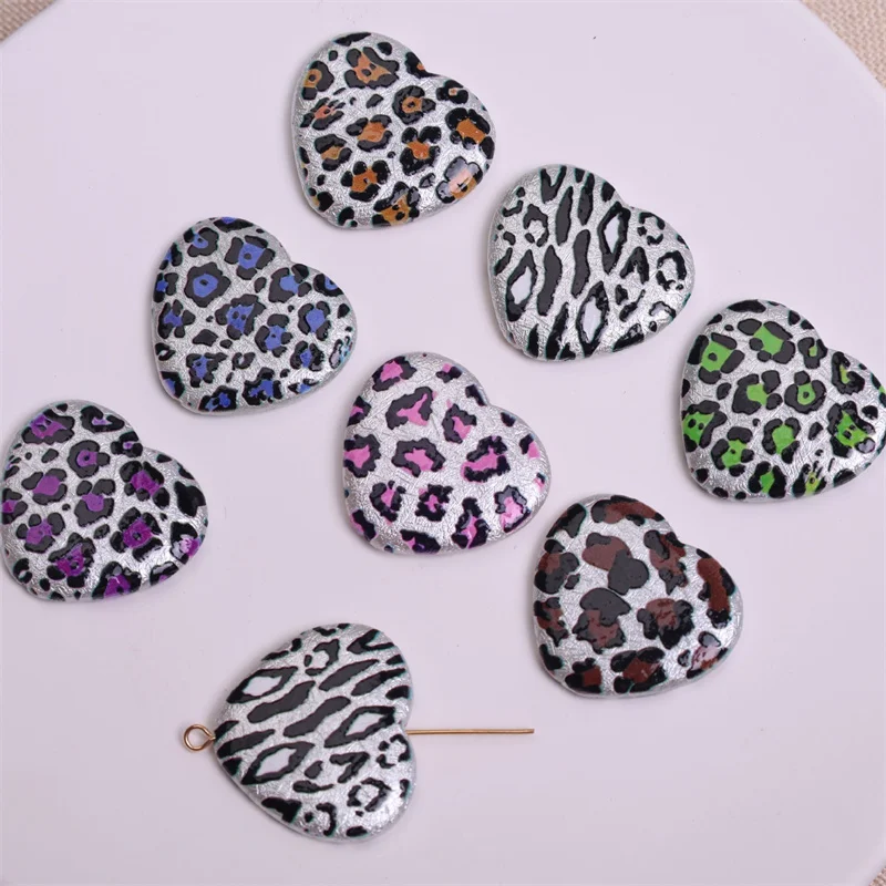 

Новый стиль, 100 шт./лот, цвет, леопардовый принт, мультяшные сердечки, АБС-бусины с прямыми отверстиями, ювелирные изделия «сделай сам», аксессуары для волос, одежда