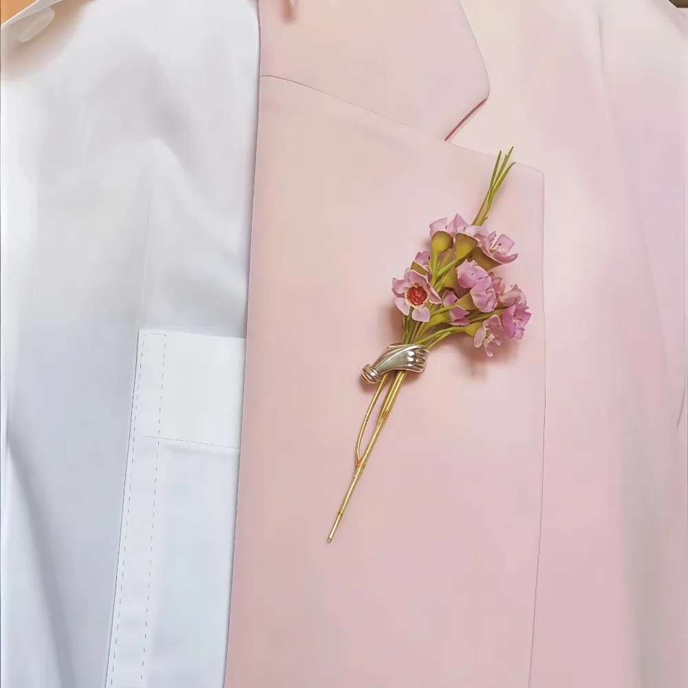Fashion Alloy Hand-Held Flower Brooch Hand-Held Design Elegant Bouquet Pin Creative DIY Flower Pin Fashion Accessory