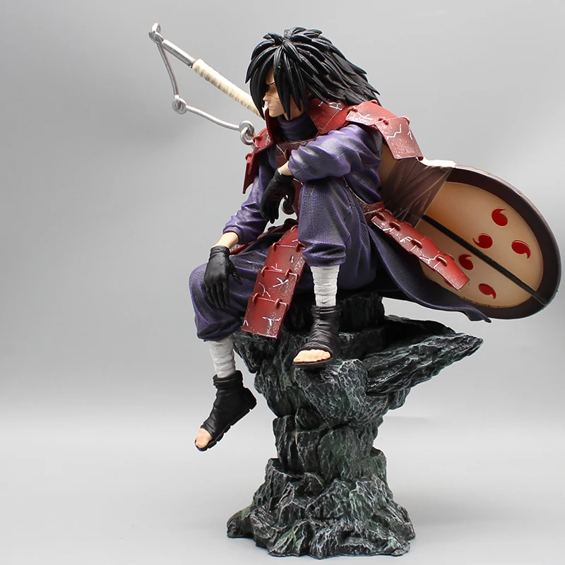 28 cm Anime Naruto Figura Uchiha Madara Postura seduta Action Figures Collezione di modelli in PVC NARUTO Giocattoli Decorazione del desktop Regali