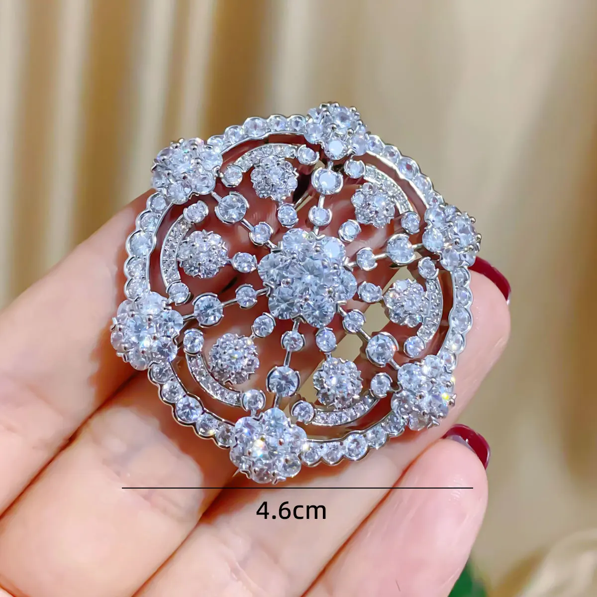 Autumn New Luxury Zircon Fashion Temperament Round Fan-shaped Brooches for Women Retro Geometry Flower Accessories Badge Pins