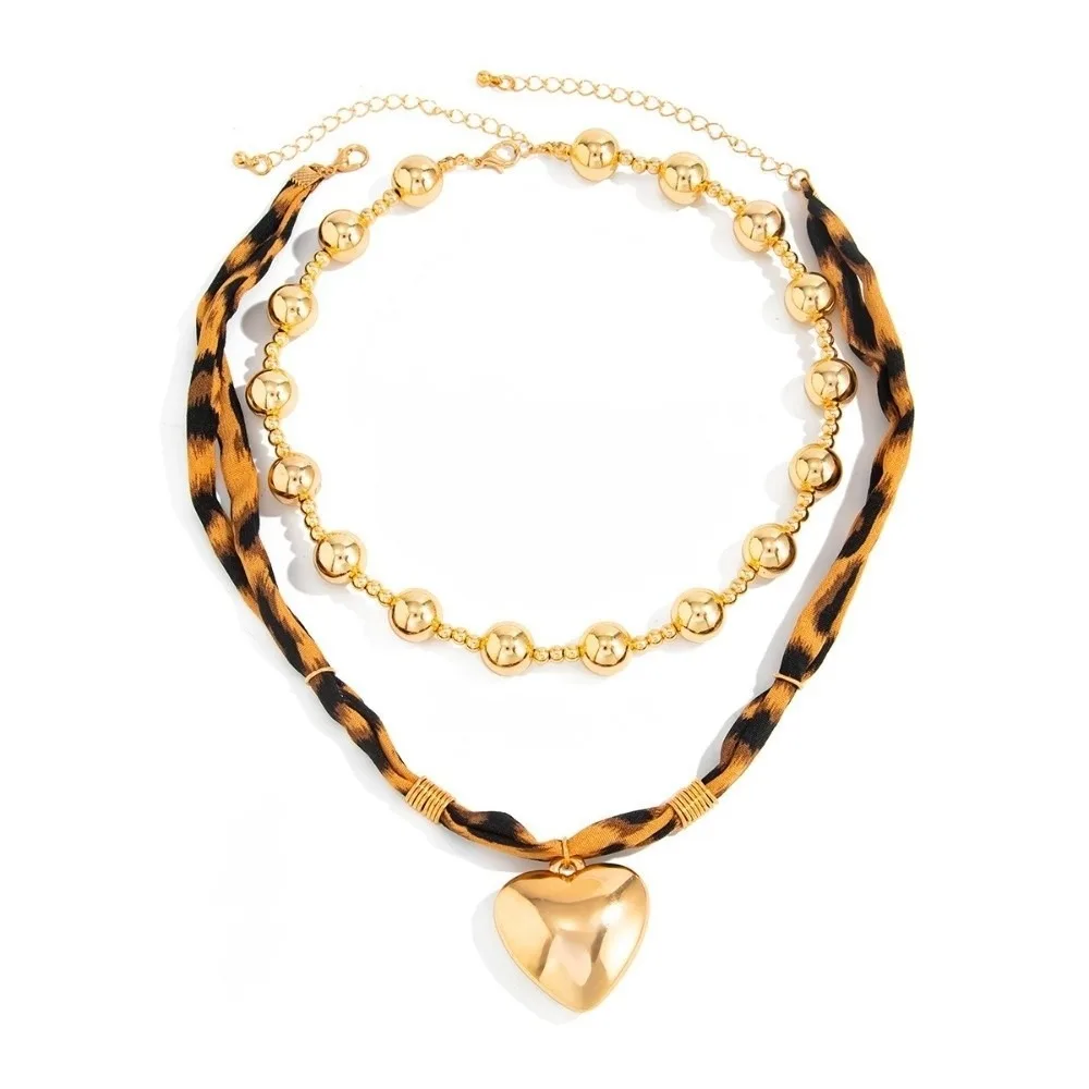Collares de varias capas con estampado de leopardo de estilo vintage, cadena dorada con cuentas, colgante con forma de corazón marrón, choker, pañuelo de tela, joyería llamativa y ligera.