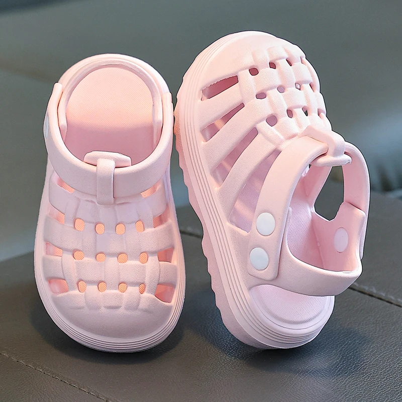 

Детские сандалии, летние новые сандалии с мультяшным принтом и цветочным узором, модная домашняя обувь, сандалии с закрытым носком для мальчиков и девочек.