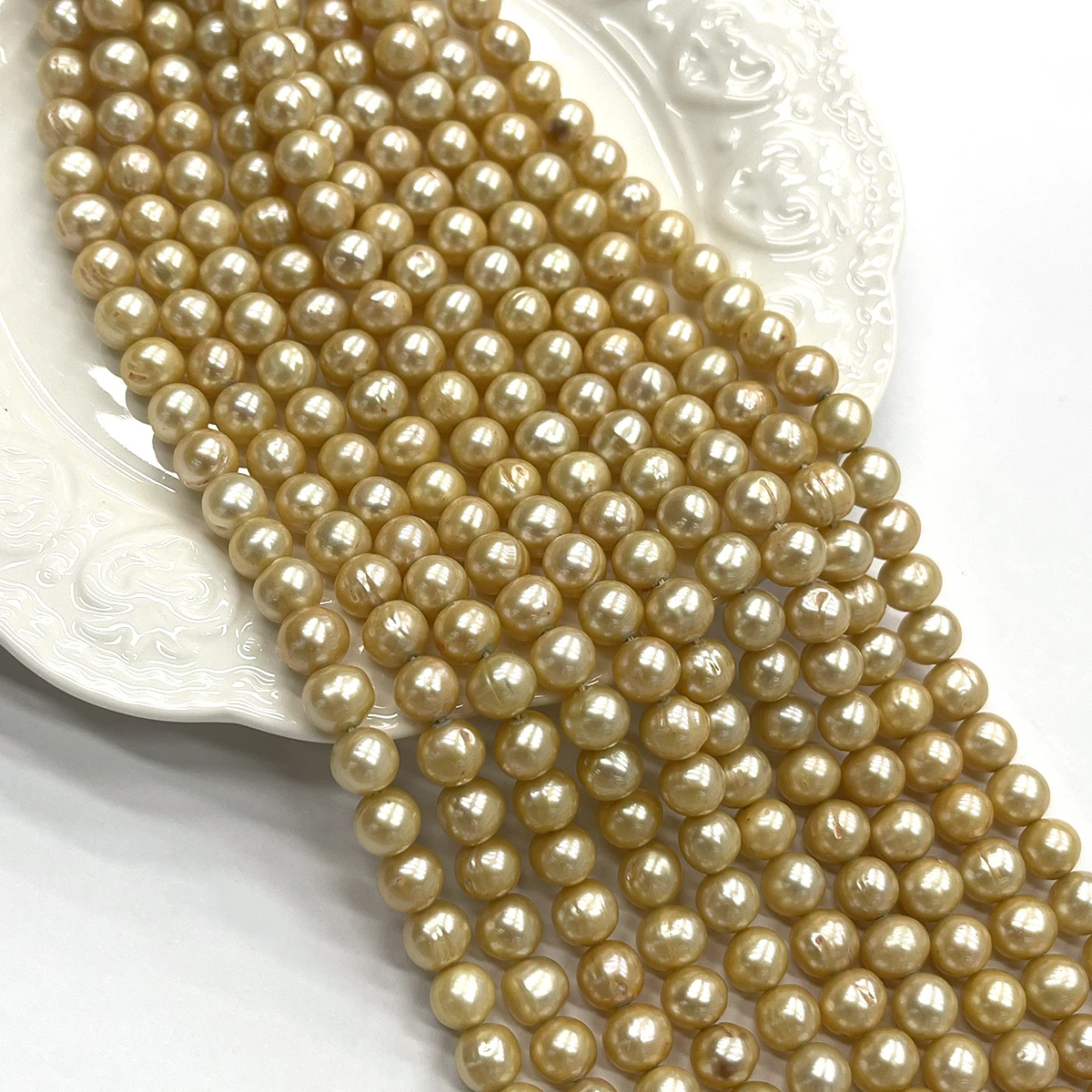 8-9mm Dyed Gold Near Round Nat - огляд і ціна Freshwater Cultured Pearl Necklace 8-9Mm